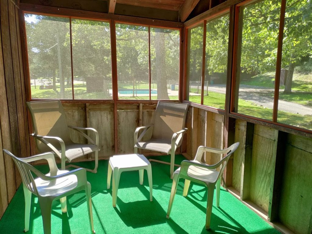 High Hawk 20 (sleeps 6) Indian Springs an ideal place for fun and